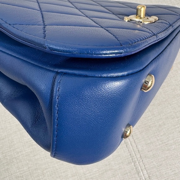 CHANEL Blue Quilted Top Handle Flap Bag GHW - Picture 6 of 16